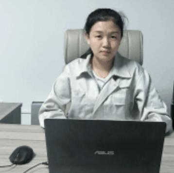 Wang Fang - business manager